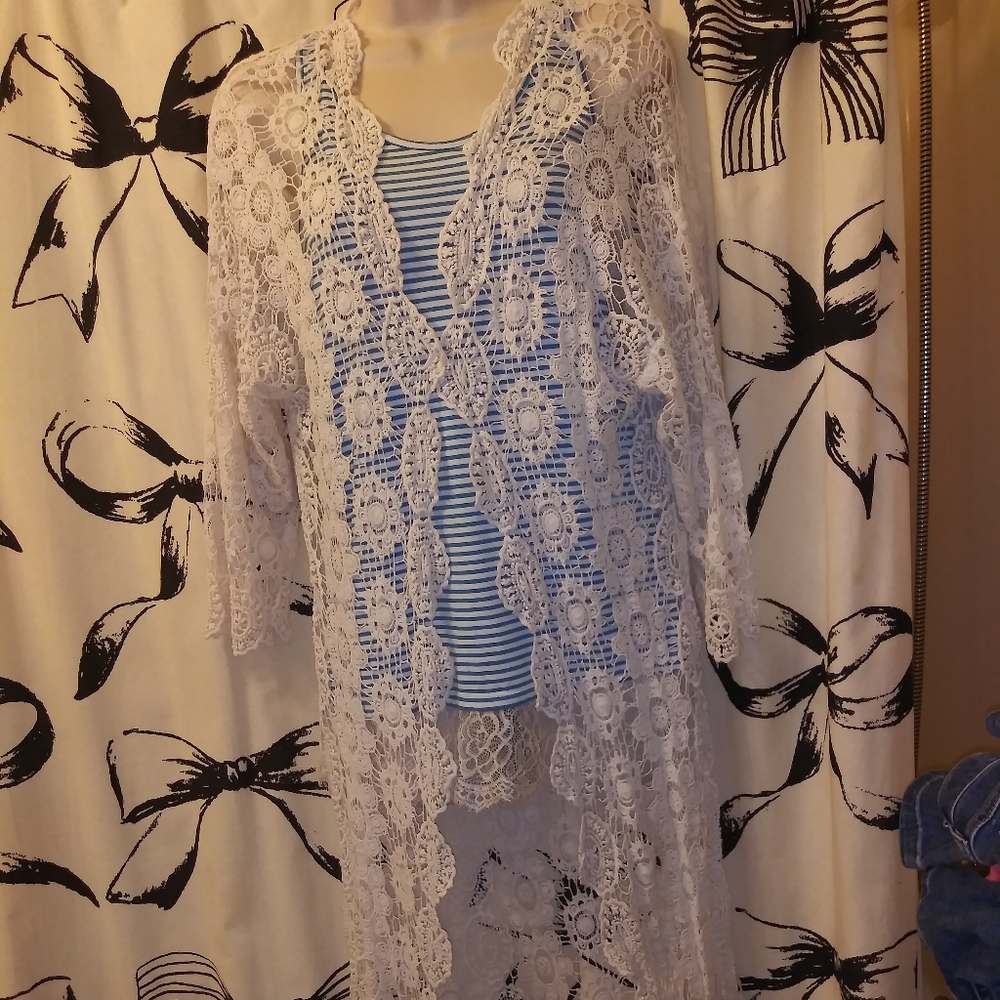 Lace kimono